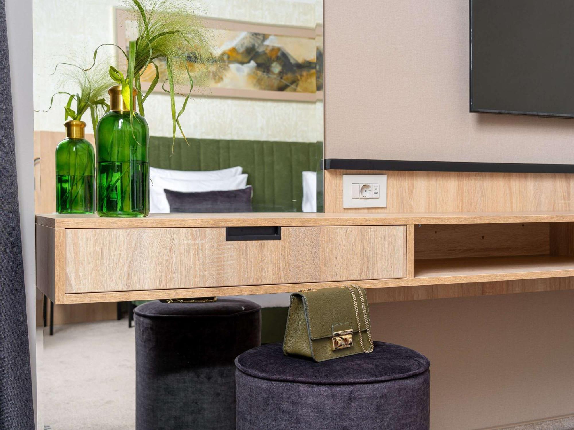 Mercure Conacul Cozieni Pasarea Exteriör bild